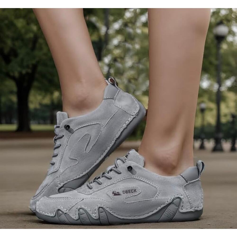 DBeck RetroWalker Women’s Leather Shoes – Size 7.5 (Gray)